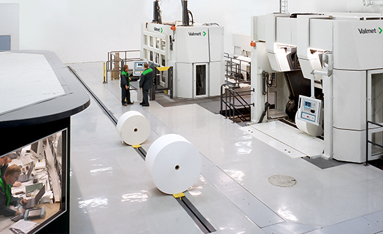 在瓦尔梅特技术中心进行纸机试点试验的试点设施