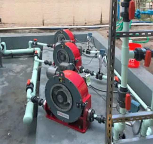 什么使单一滚动设计蠕动泵泵研磨料浆时最好的解决方案?