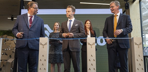 Valmet和Metsä集团庆祝3D纤维产品中试工厂落成