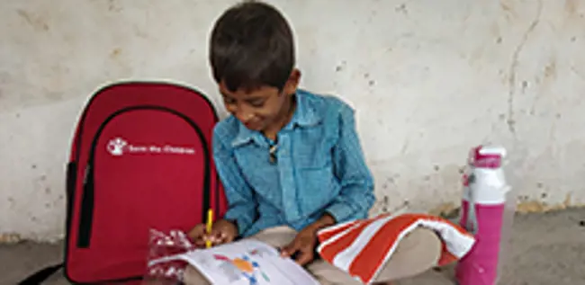 更新在Dungarpur拯救儿童的社会保障项目由瓦尔麦特公司的支持