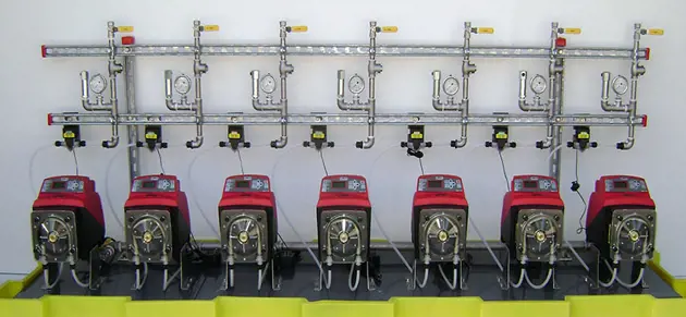 可靠的Flowrox™计量泵在水泥厂泵送聚乙二醇酸时证明了更好的整体可靠性和准确的定量