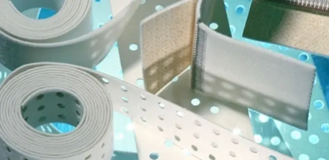 Feeding and punched felt felt belt